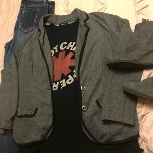 🔥🔥5/$50🔥🔥Torrid size 1 blazer